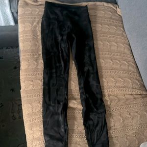 Lululemon size 4 leggings black camo